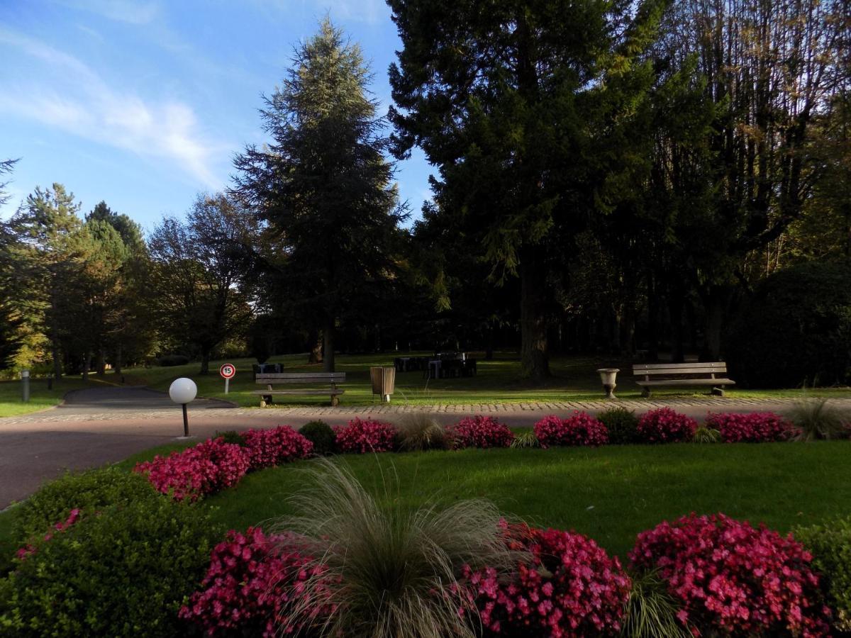 Domaine De Fremigny Hotel Bouray-sur-Juine Exterior photo